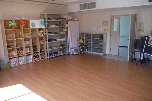 写真:津久井中央児童室