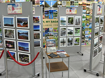 相模原市役所1階ロビーの様子