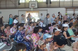 応援の様子の写真