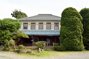 中村家住宅主屋(なかむらけじゅうたくしゅおく)