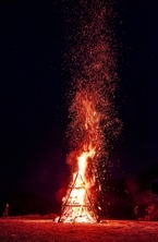 どんど焼き（緑区青根）（2025年1月撮影分）の拡大写真を表示