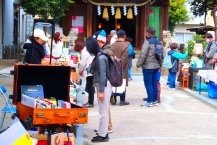 一箱古本市（東林間神社）の拡大写真を表示