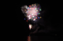 第72回さがみ湖湖上祭花火大会の拡大写真を表示