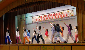 写真:はじける中央地区ダンスパラダイス2022の様子01