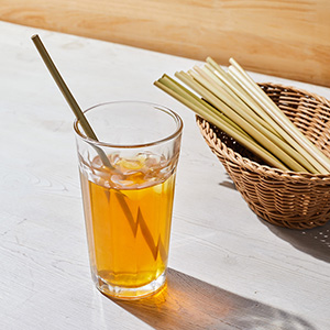 草ストロー　イメージ写真