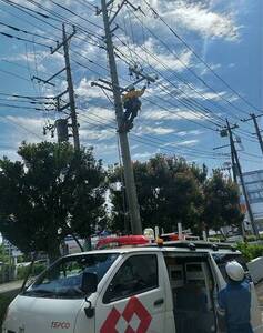 高所で漏電箇所を特定する模擬作業