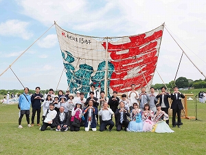 相模原市観光親善大使と集合写真