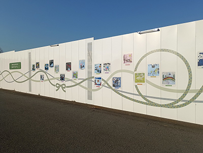 大島小児童の作品掲示の状況（2月）の写真