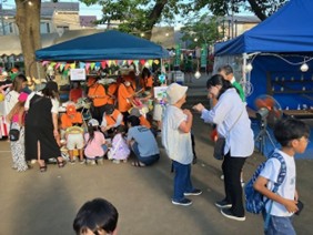 写真：出店の様子